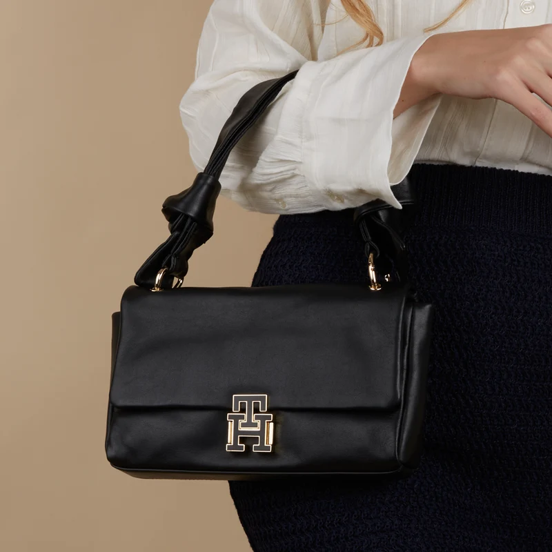Tommy Hilfiger Pushlock damen Schultertasche Schwarz AW0AW15685BDS