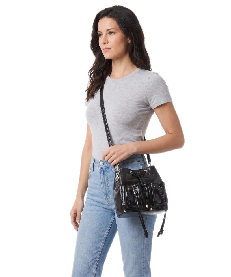 Guess Theodora Bucket Handtasche black