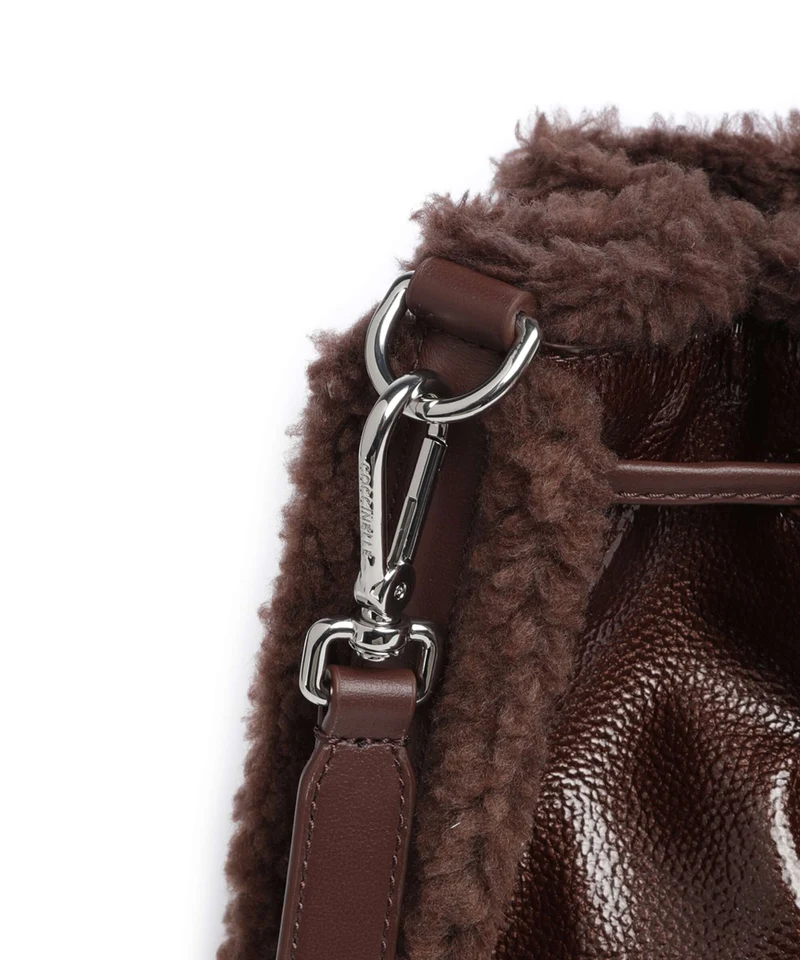 Coccinelle Beat Bucket Handtasche berry