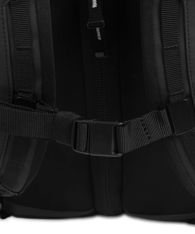 Db Roamer Pro 30 Reiserucksack black out