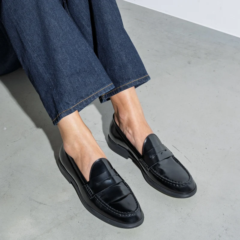 Isabel Bernard Vendôme Blandine Schwarz spazzolato Leder Loafers IB51015-601-37