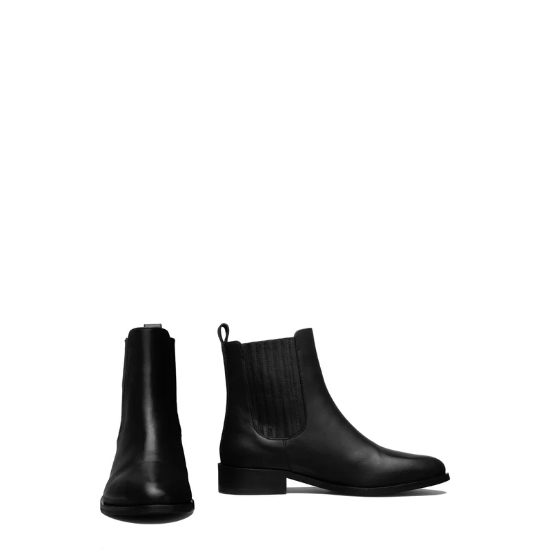 Isabel Bernard Vendôme Chey Schwarze Chelsea Boots aus Kalbsleder IB53012-001-42