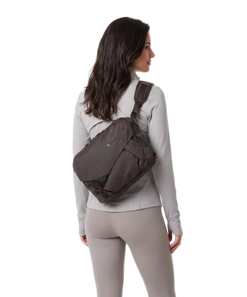 Klättermusen Gaut Kuriertasche brown umber