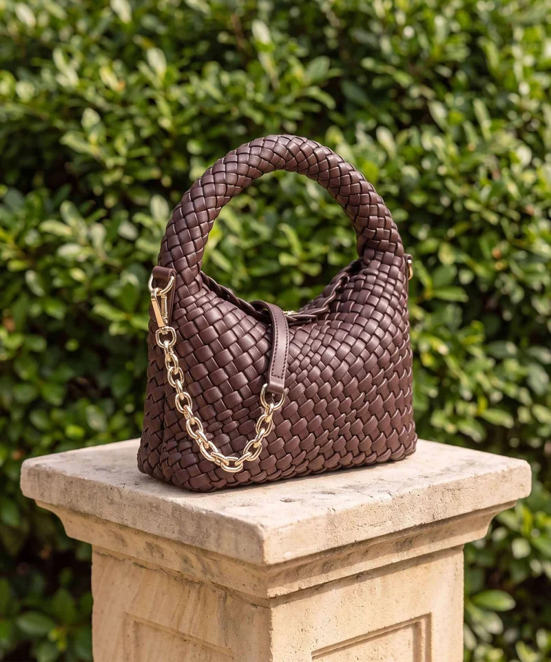 Dune London Deliberate Dinky Handtasche chocolate
