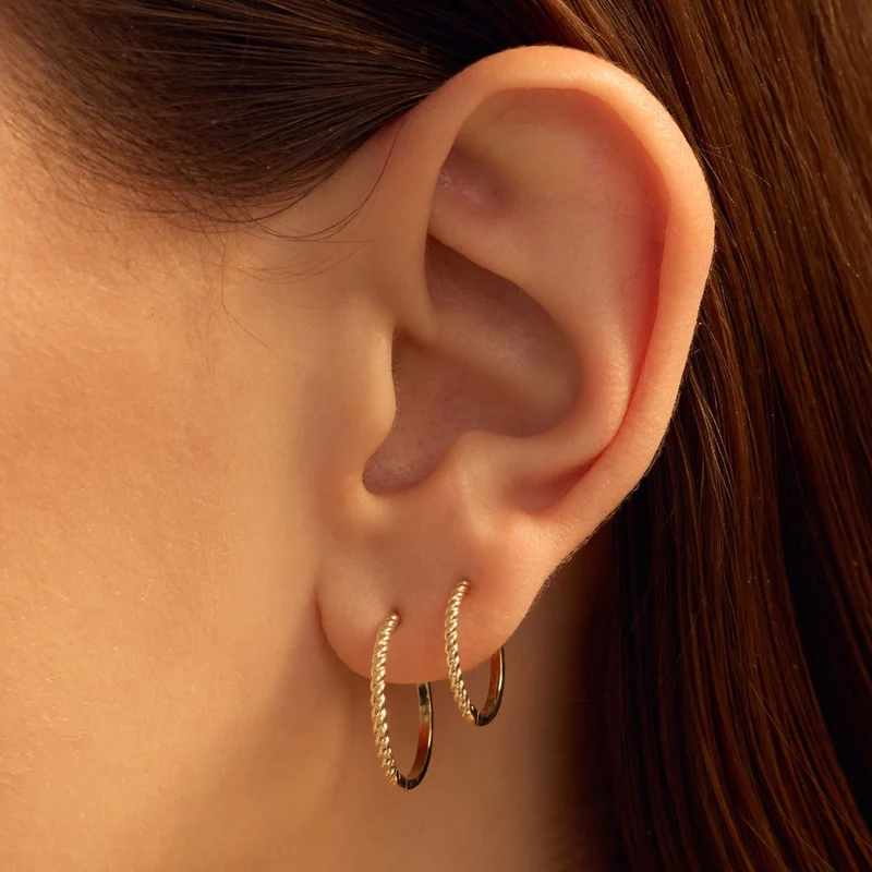 Beloro Jewels Della Spiga Giana 9 karat gold hoop earrings BO360093