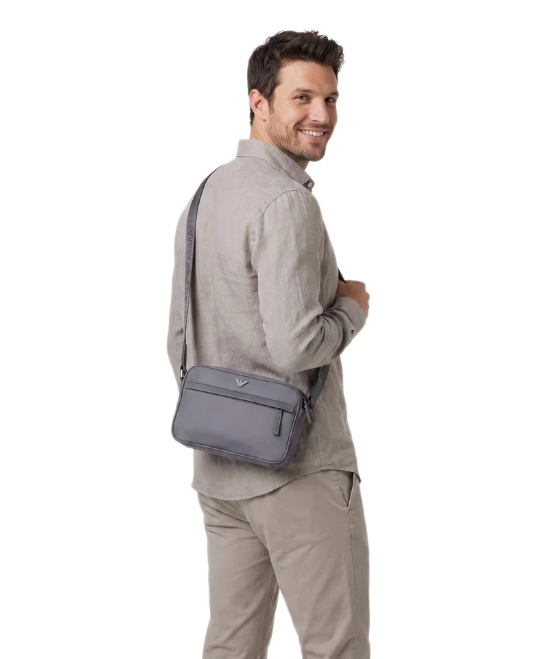 Emporio Armani Nylon Recycled Umhängetasche grey