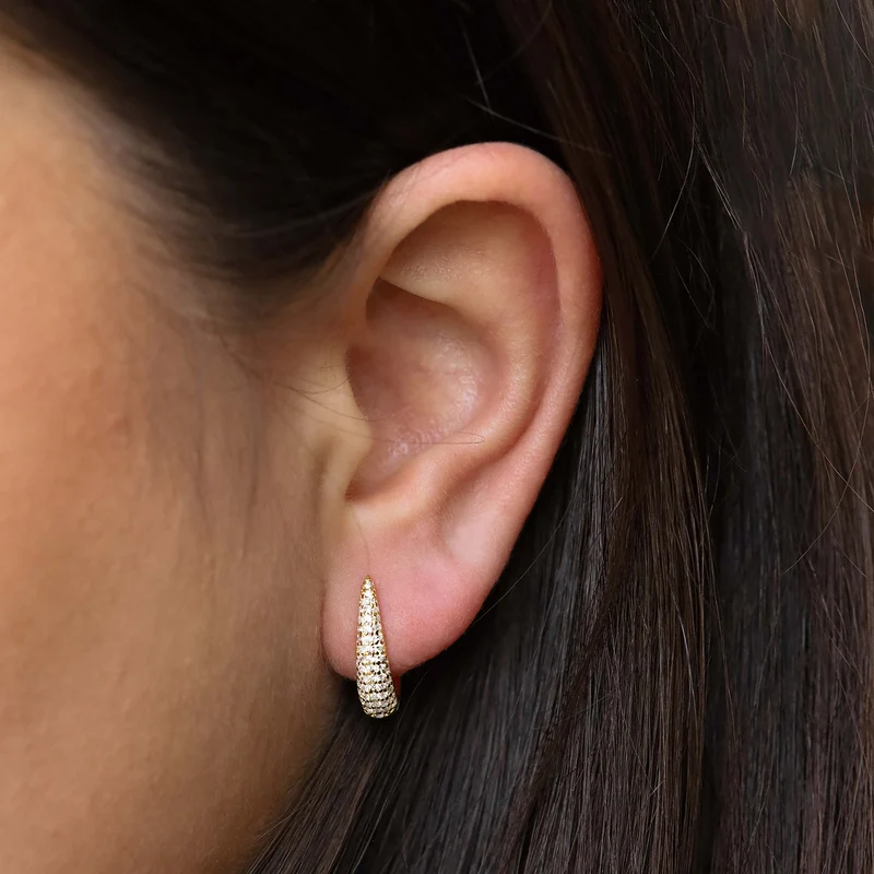 Karma 925 Sterling Silberen Goldfarbene Zirkonia Oval Creolen M3214GP