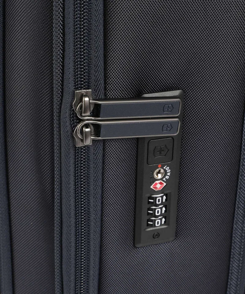 Victorinox Werks Traveler 7.0 M 4-Rollen Trolley navy blue