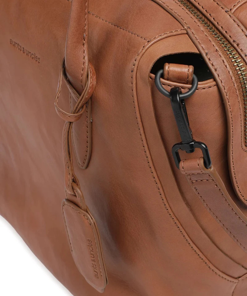 Aunts & Uncles Grandma's Luxury Club Mrs. Profiterole Handtasche caramel