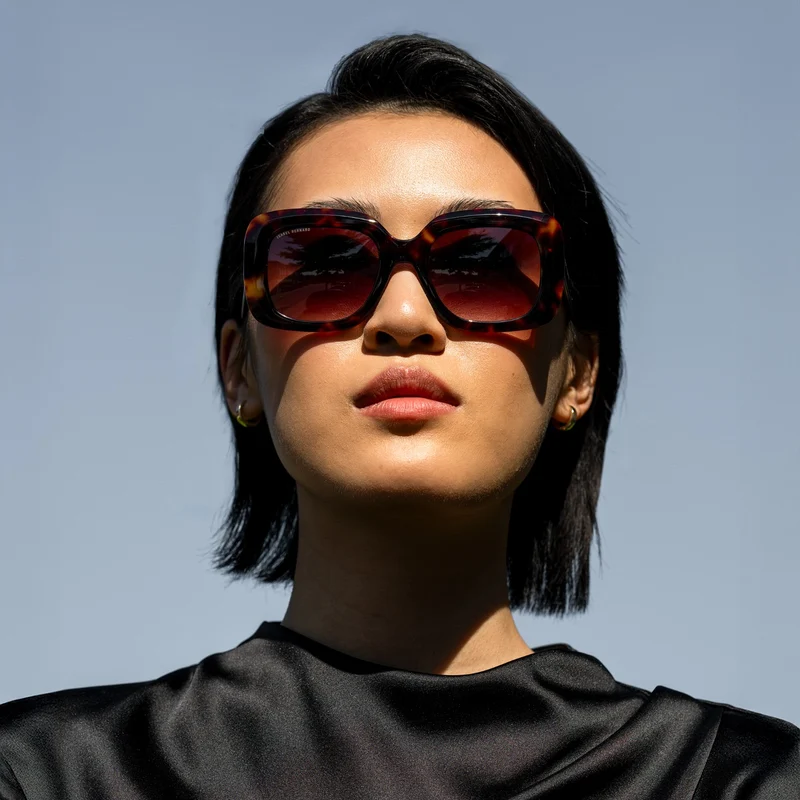 Isabel Bernard La Villette Rive Braun Tortoise Quadratisch Sonnenbrille IB400003-14-14