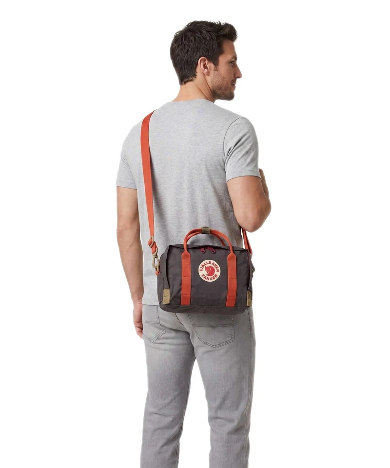 Fjällräven Kånken One Size Umhängetasche black oak/rowan red