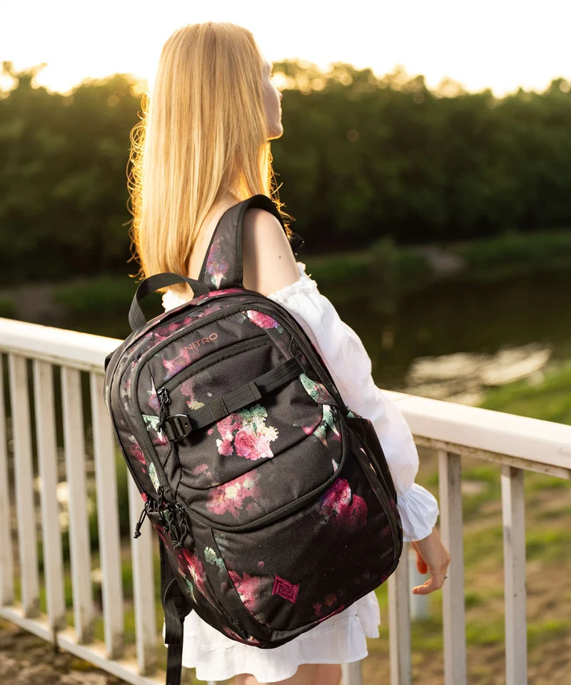 Nitro Future Hero 37 Rucksack black rose