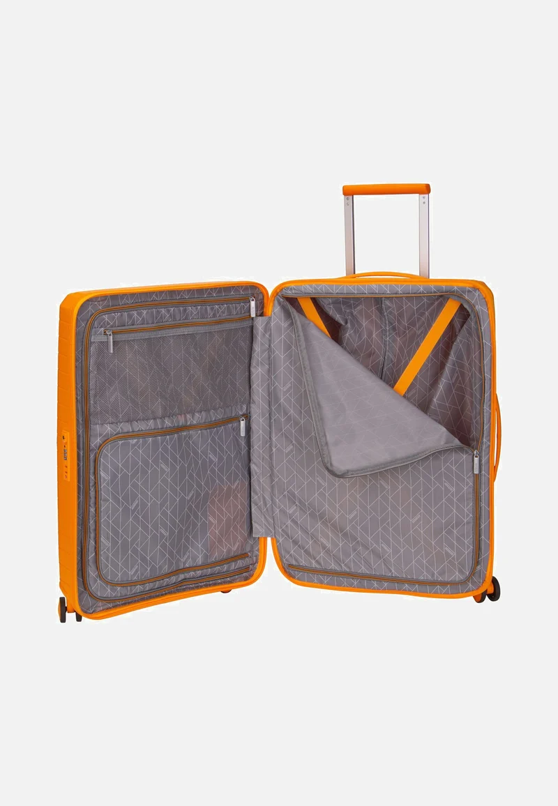 Fastforward Spinner67 Radiant Orange - Koffer