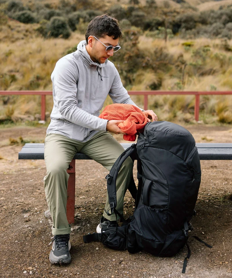 Osprey Farpoint Trek 70 Trekkingrucksack black