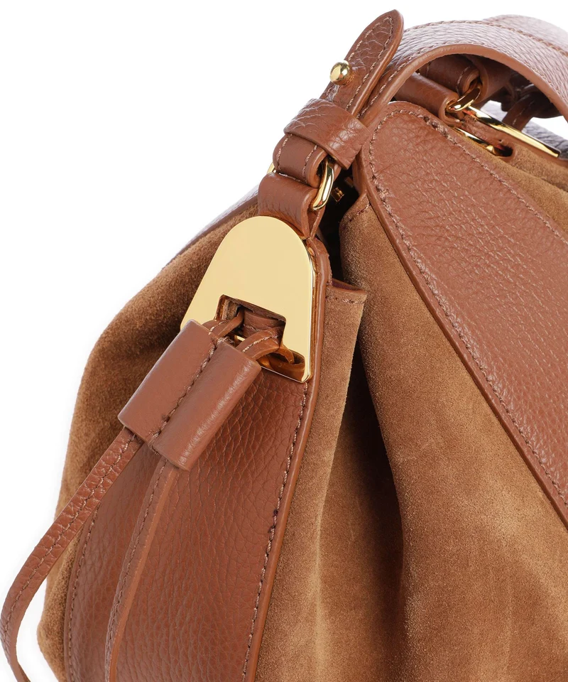 Coccinelle Boom Bucket Handtasche cognac