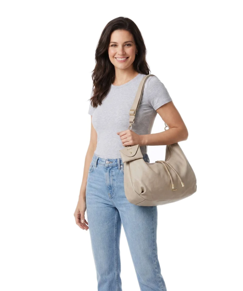 Zwei Lola LO140 Beuteltasche sand