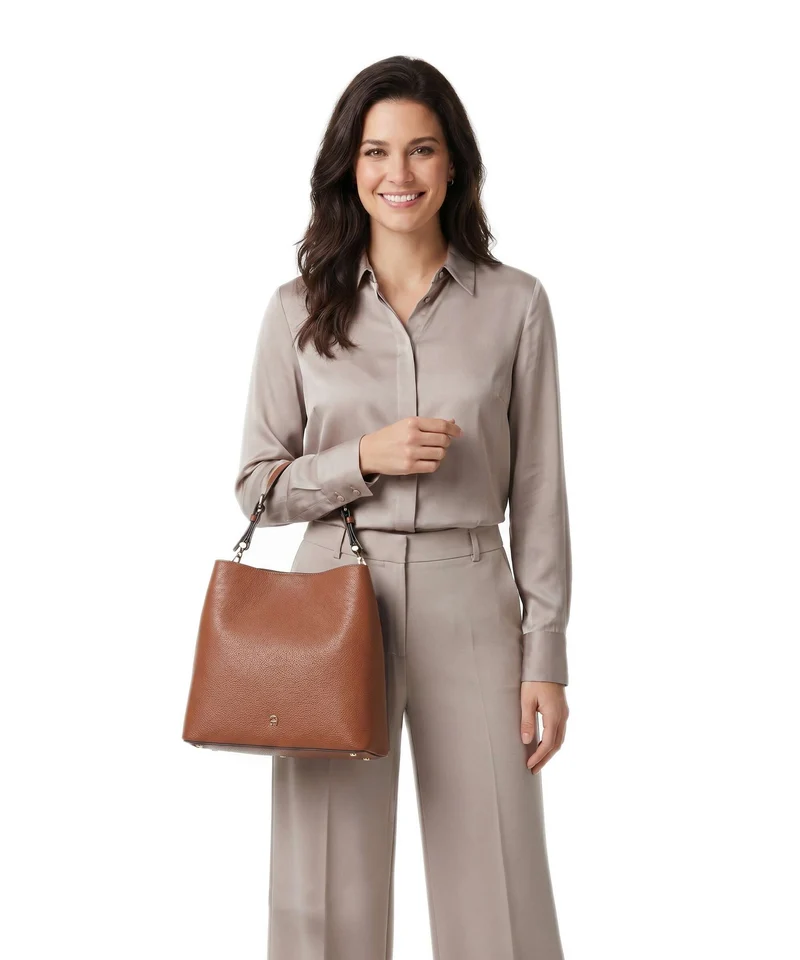 Aigner Delia M Beuteltasche cognac brown