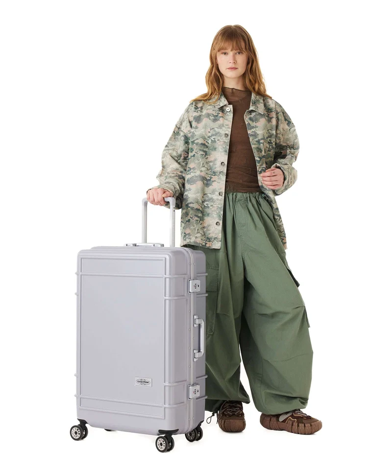 Eastpak Resist'R Case 4-Rollen Trolley metal silver