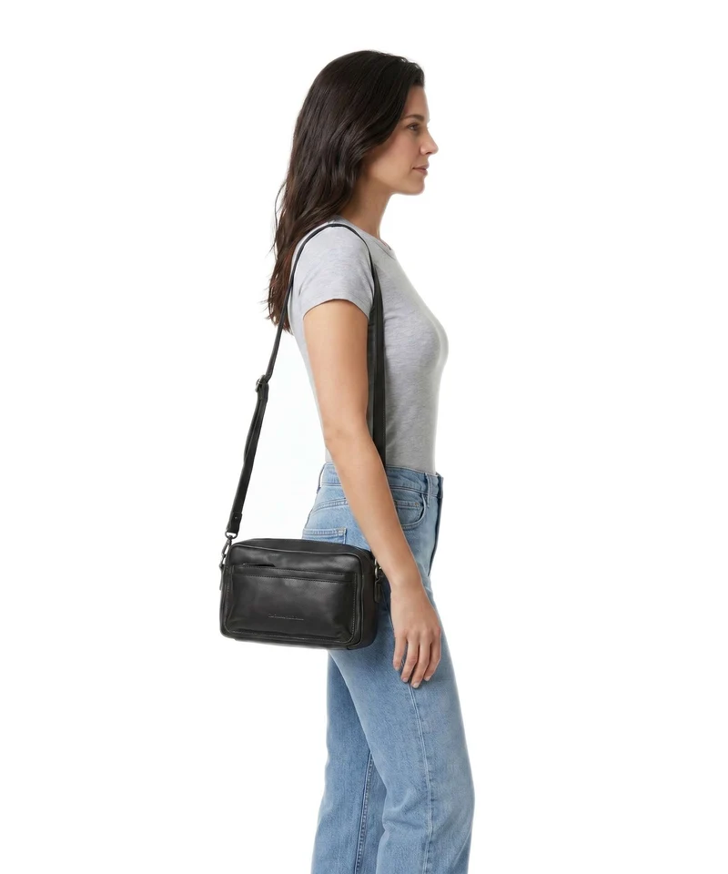 The Chesterfield Brand Serene Liora Schultertasche black