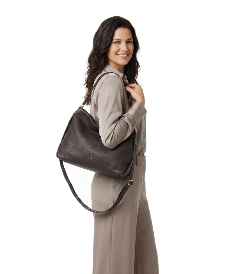 Aigner Paola M Beuteltasche soil brown
