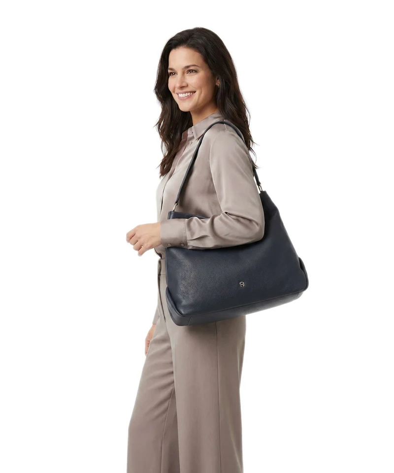 Aigner Paola M Beuteltasche cosmic blue