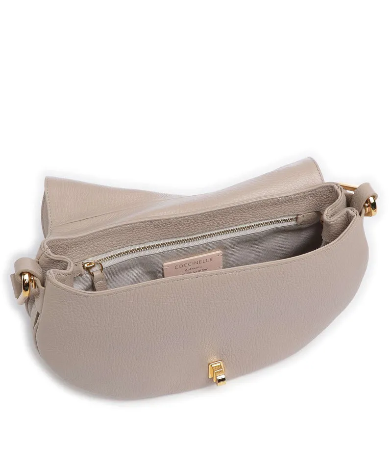 Coccinelle Magie Soft Schultertasche powder pink