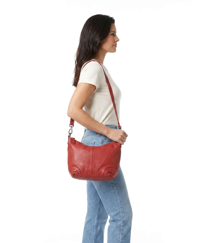 The Chesterfield Brand Washed Waxed Cow Lucy Schultertasche red