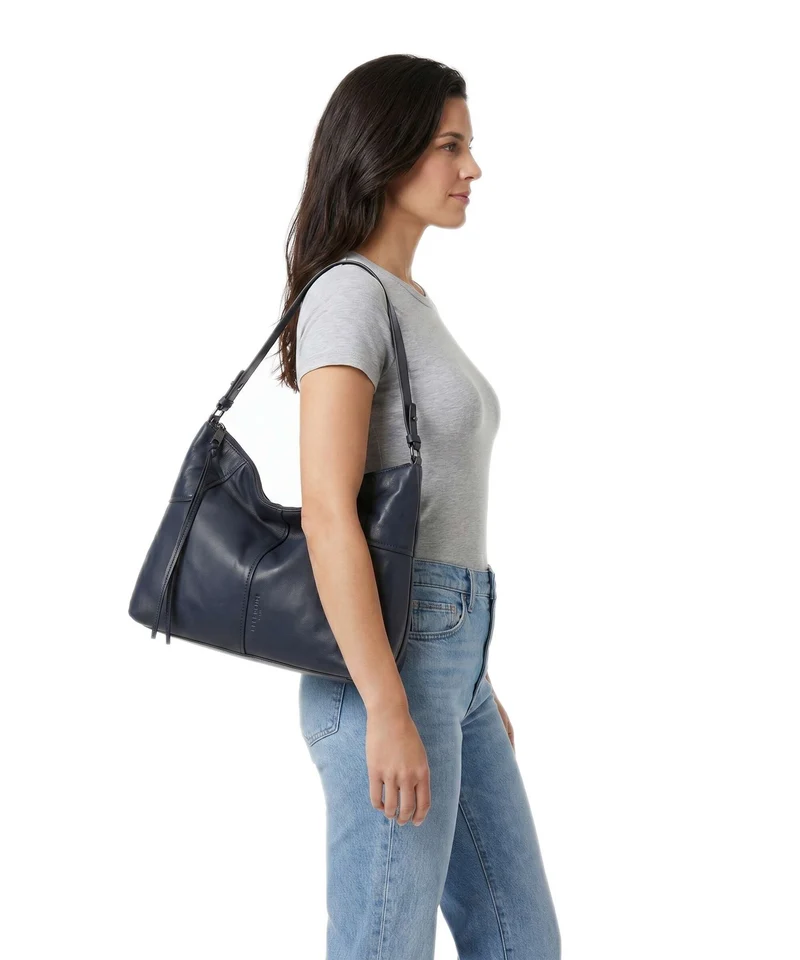 Liebeskind Mila Sheep Natural M Beuteltasche peacoat