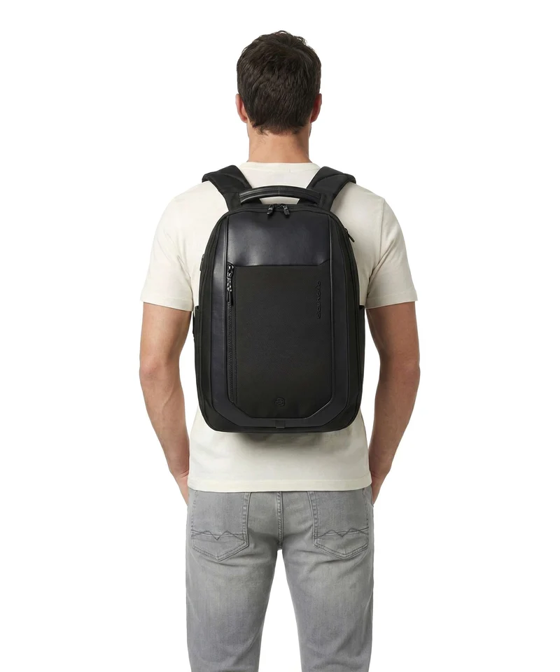 Piquadro Lyss Easyjet Reiserucksack black