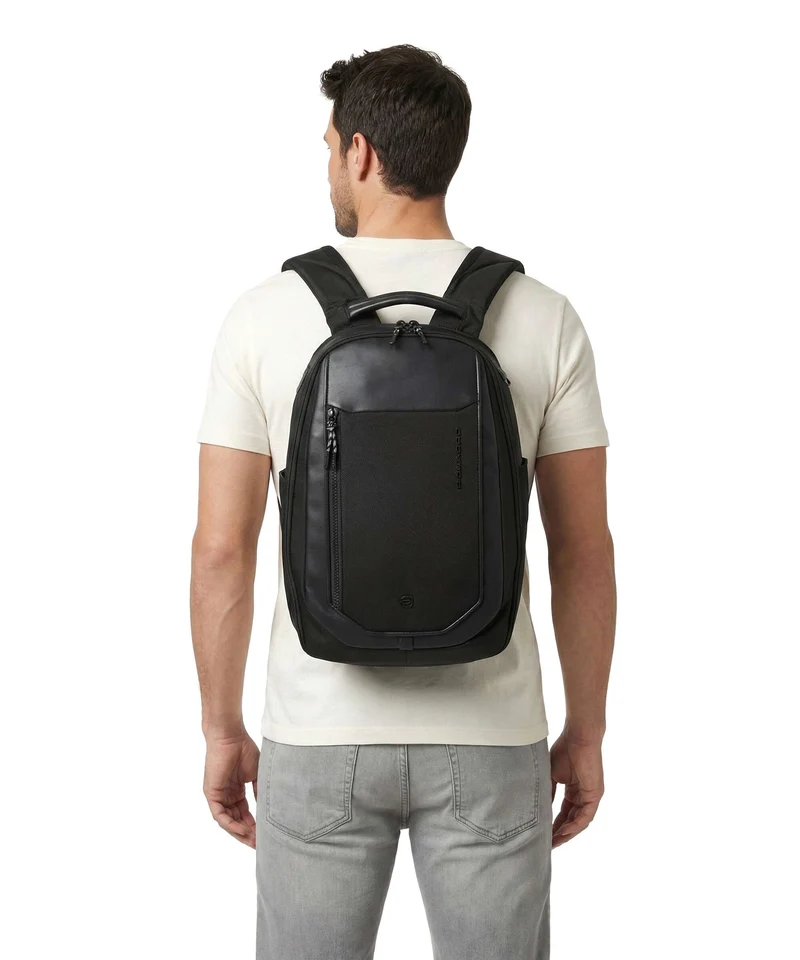 Piquadro Lyss Ryanair Reiserucksack black