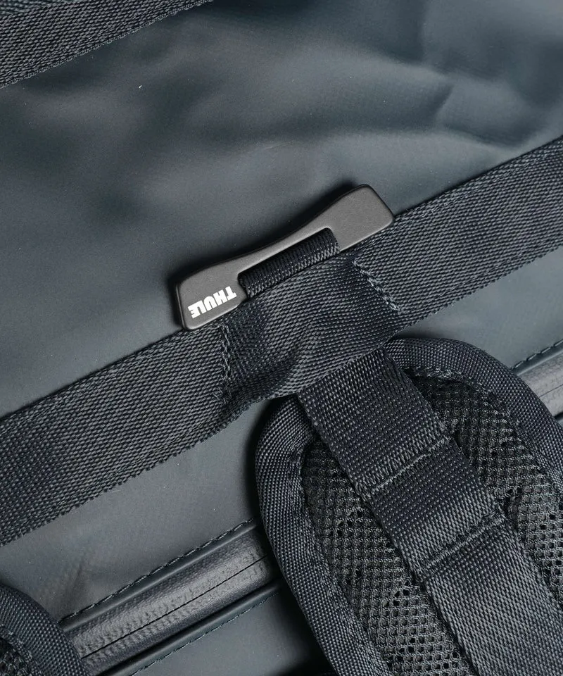Thule Chasm 70 Reisetasche darkest blue