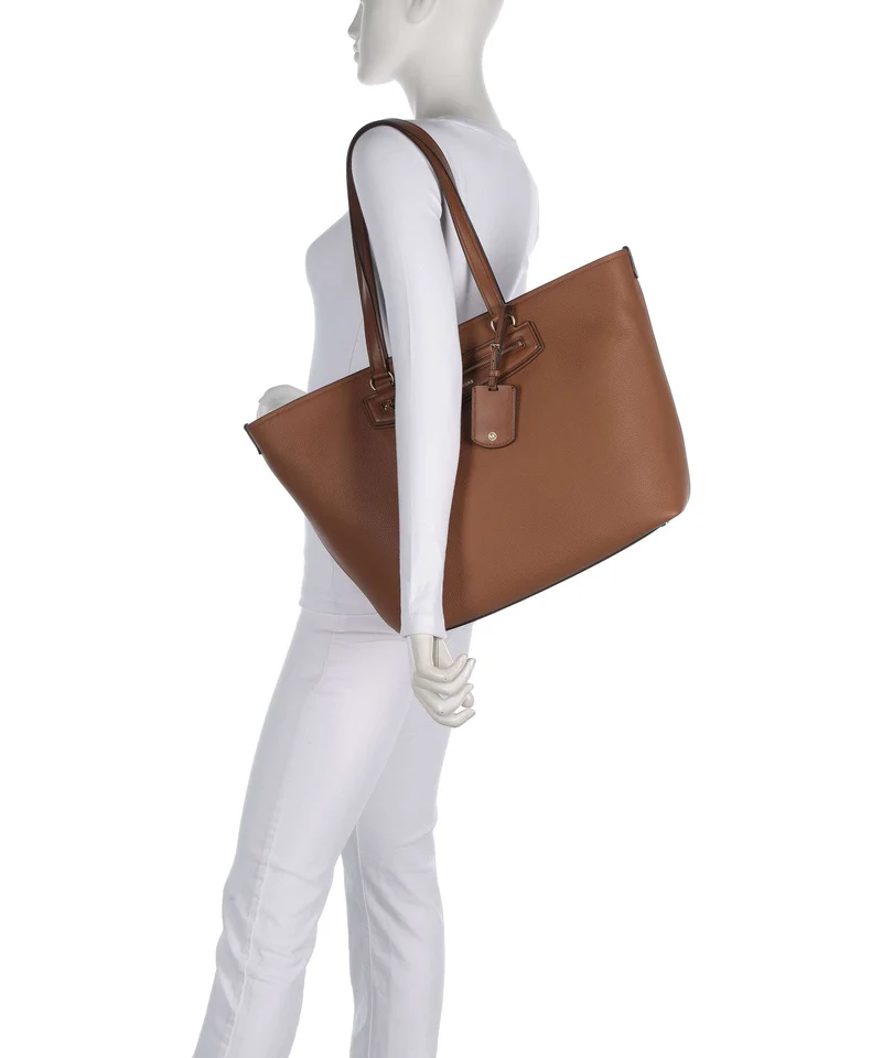 Michael Kors Jet Set Travel XL Shopper luggage