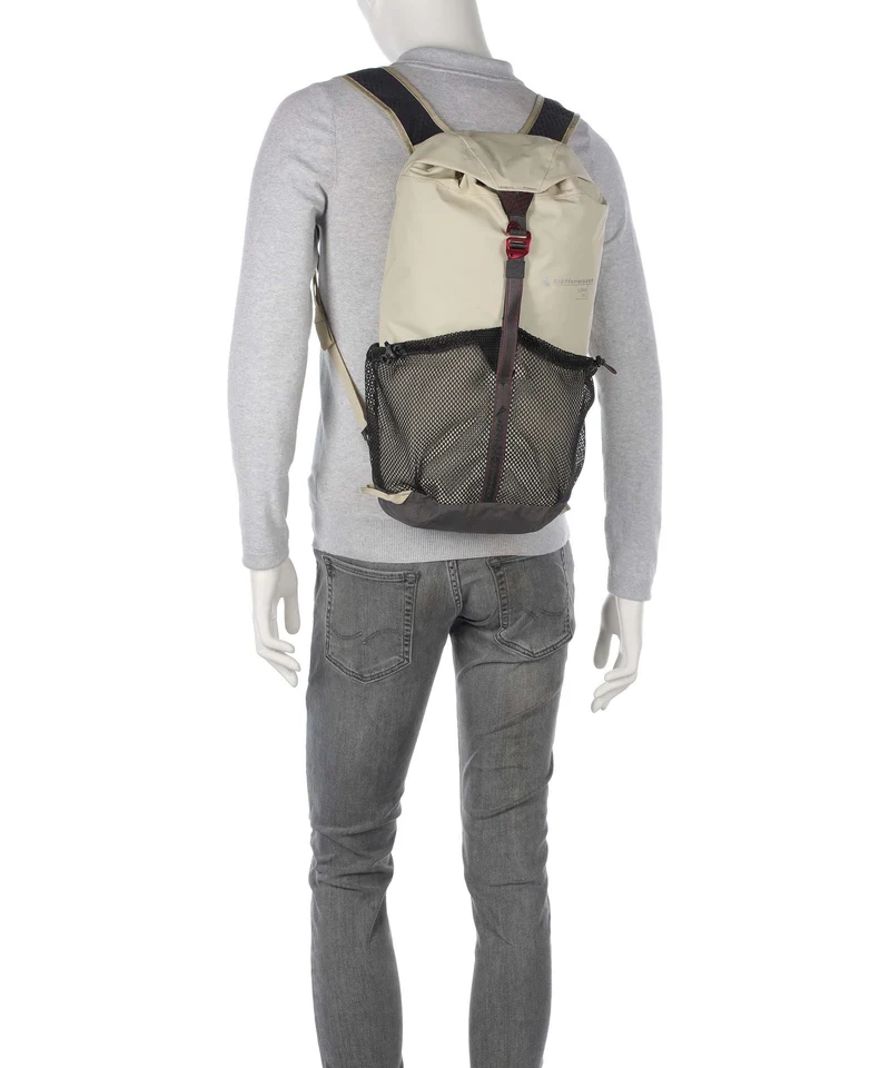 Klättermusen Fjörm 18 Trekkingrucksack silver creme