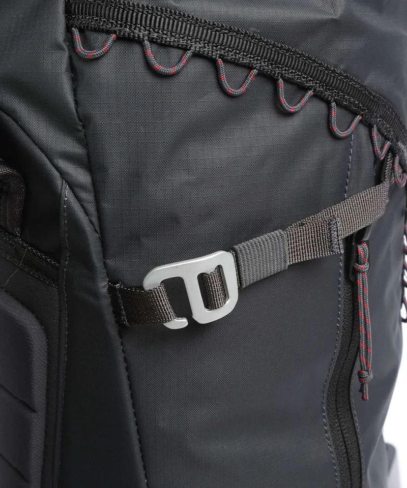 Klättermusen Ull 20 Wanderrucksack raven