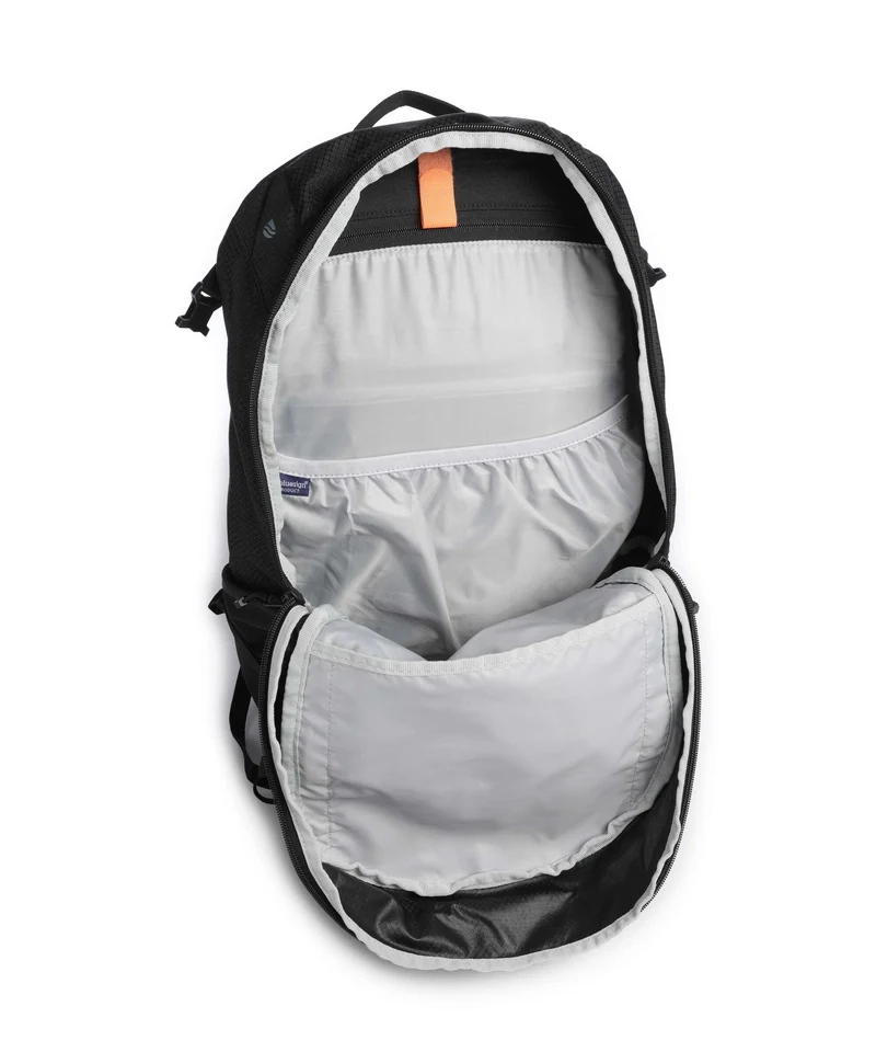 Deuter Futura 21 SL Wanderrucksack black