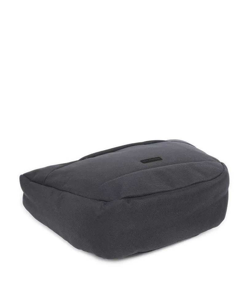 Ucon Acrobatics Original Adam Medium Weekender dark navy