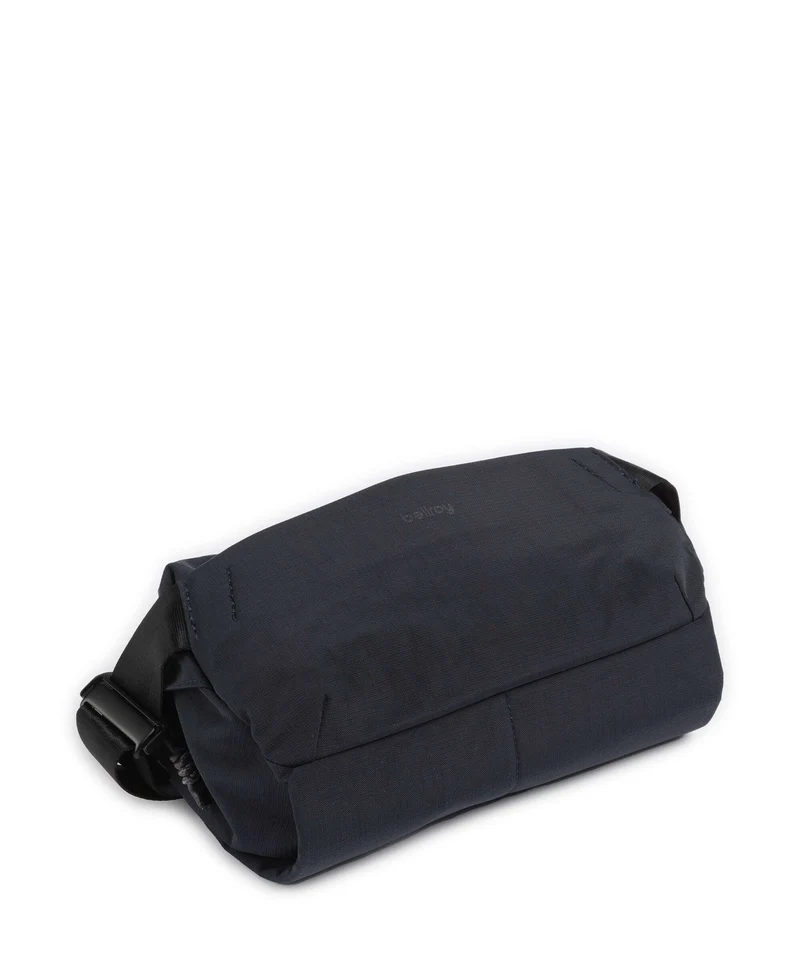 Bellroy Venture 6 Slingbag night sky