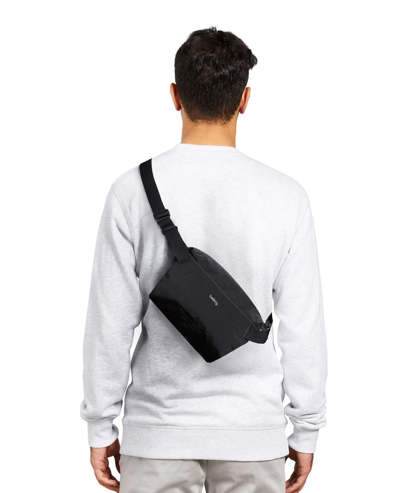 Bellroy Lite 4 Mini Slingbag black