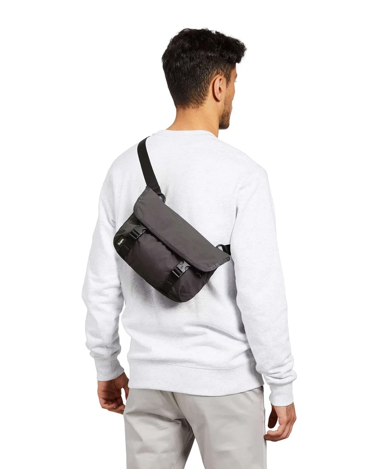 Bellroy Cinch 6 Mini Kuriertasche burgundy