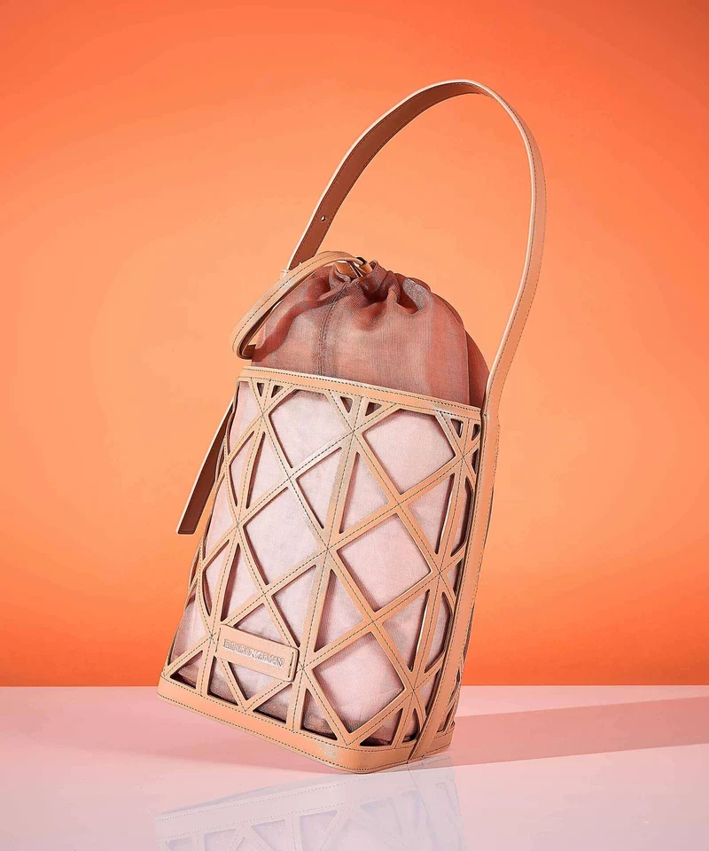 Emporio Armani Deva M Bucket Handtasche terracotta