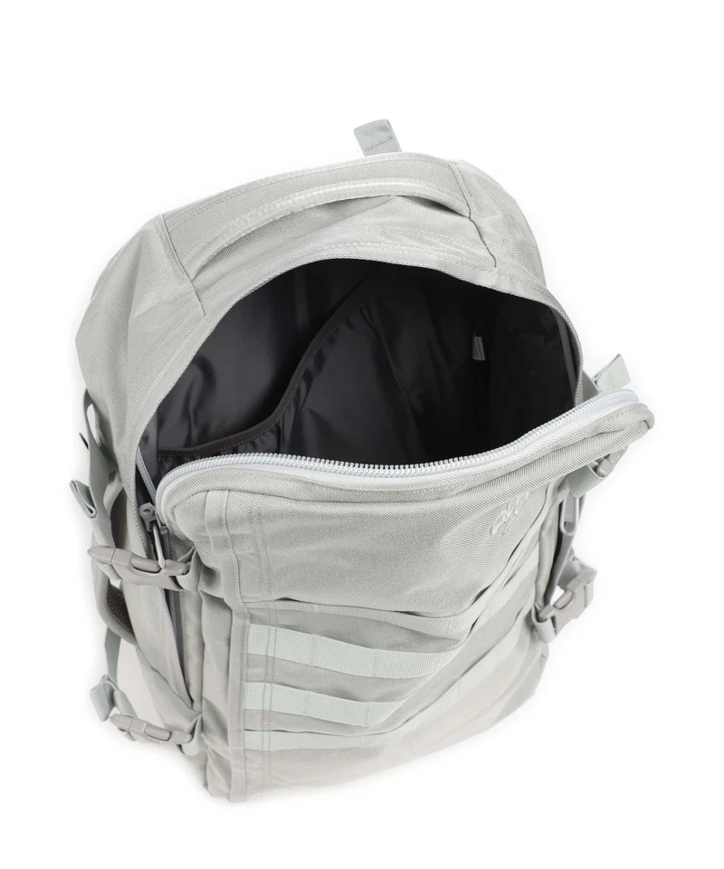 Cabin Zero Military 28 Rucksack frosty morning