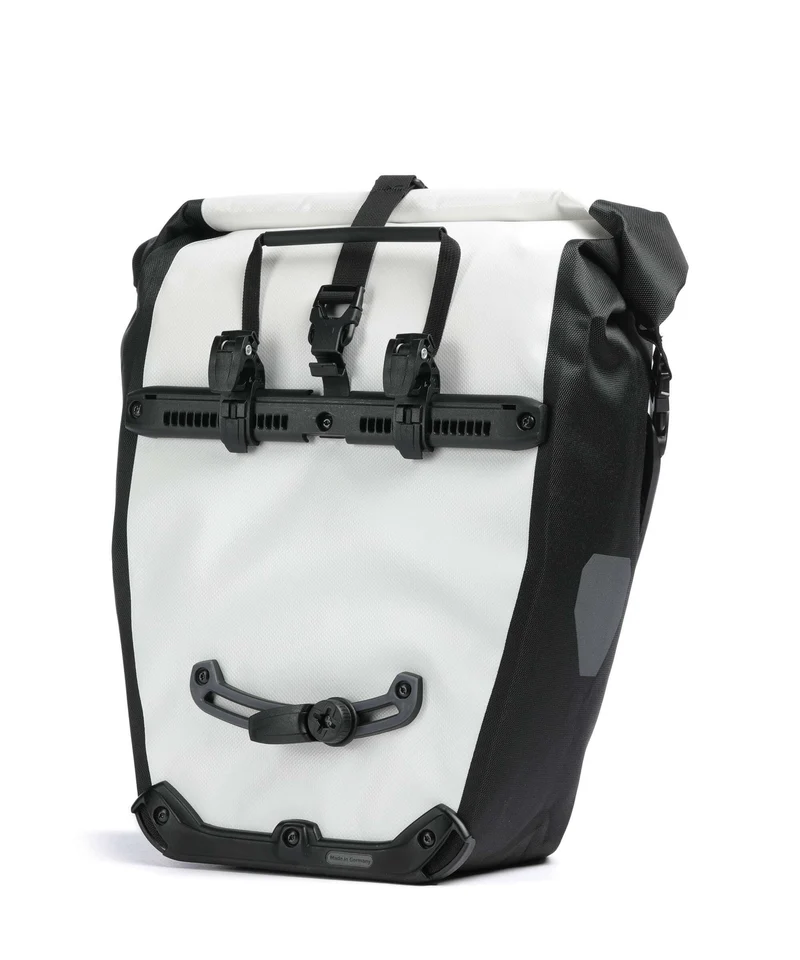 Ortlieb Back-Roller Design 20 Gepäcktasche morning routine
