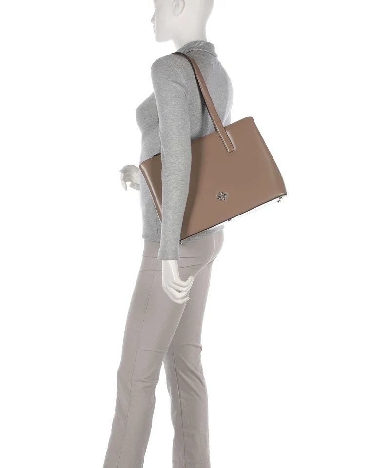 Picard Black Tie Shopper chai
