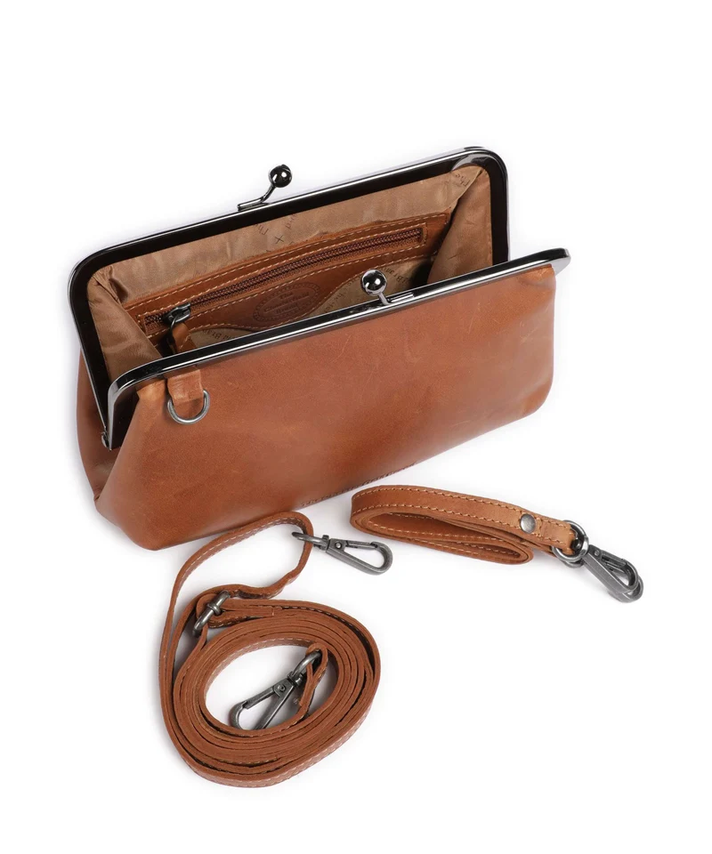 The Chesterfield Brand Wax Pull Up Cow Andrade Schultertasche cognac