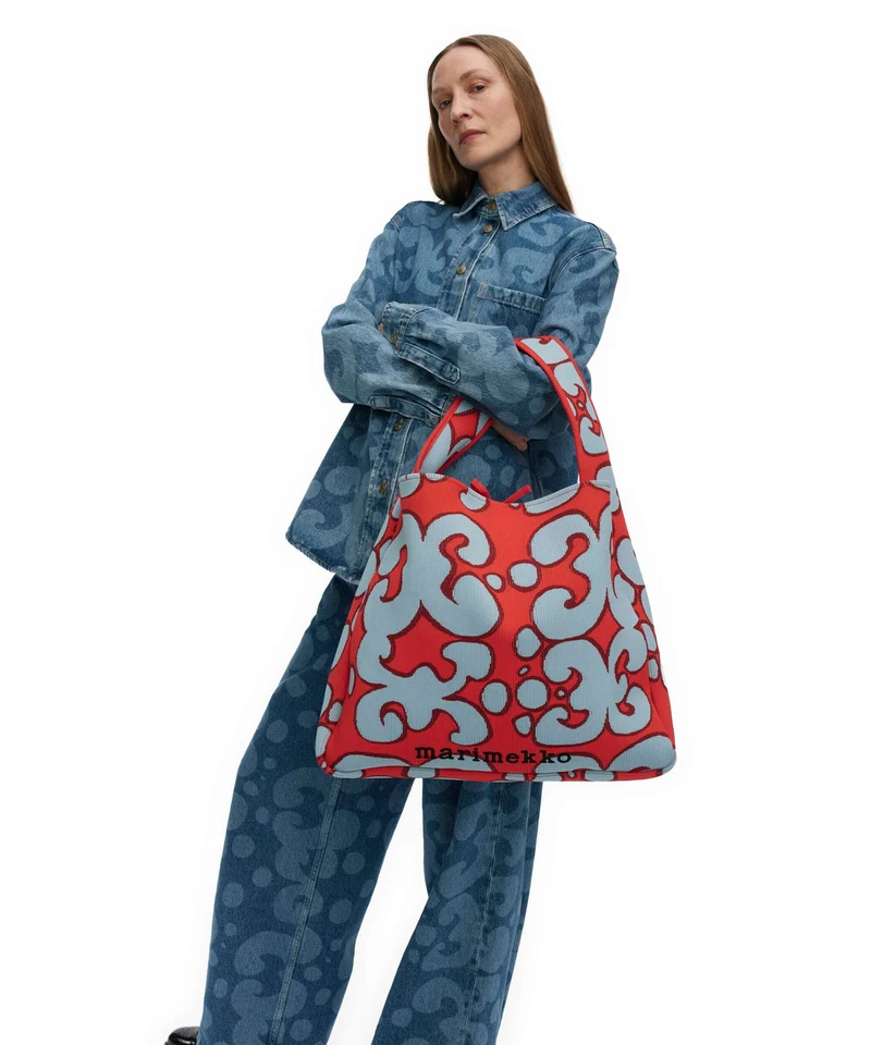 Marimekko Knitted Keidas Beuteltasche light blue/red