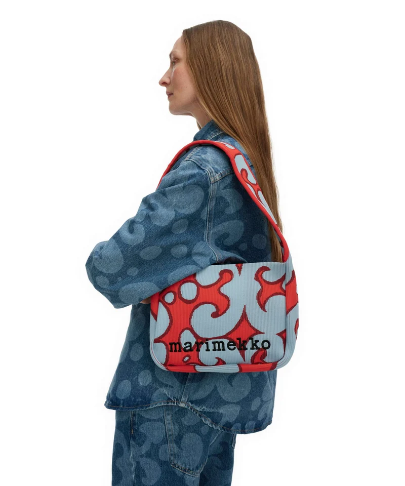 Marimekko Knitted Keidas Schultertasche light blue/red