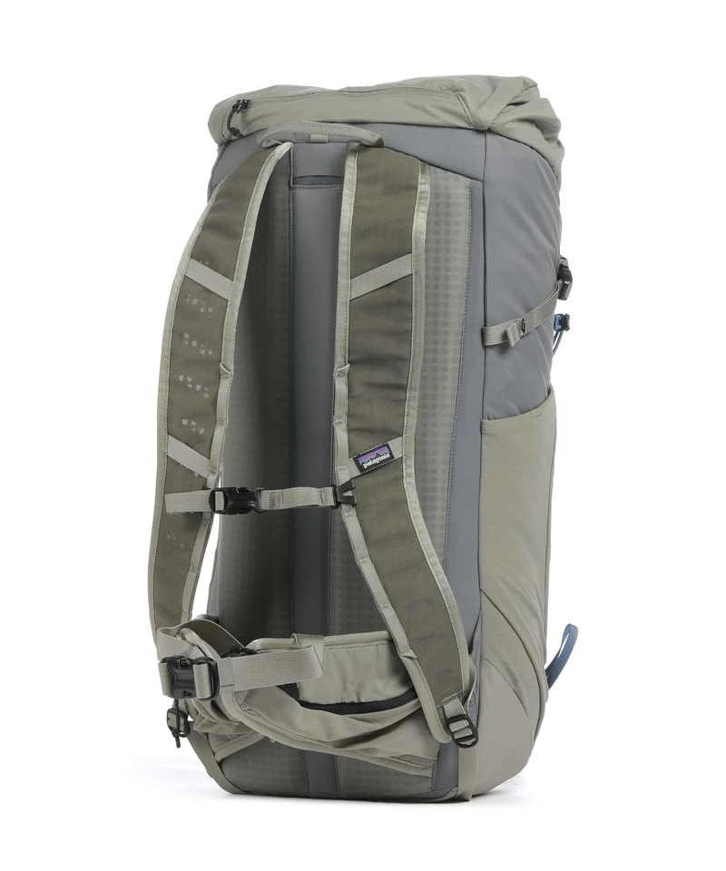 Patagonia Terravia 28 L Wanderrucksack river rock green