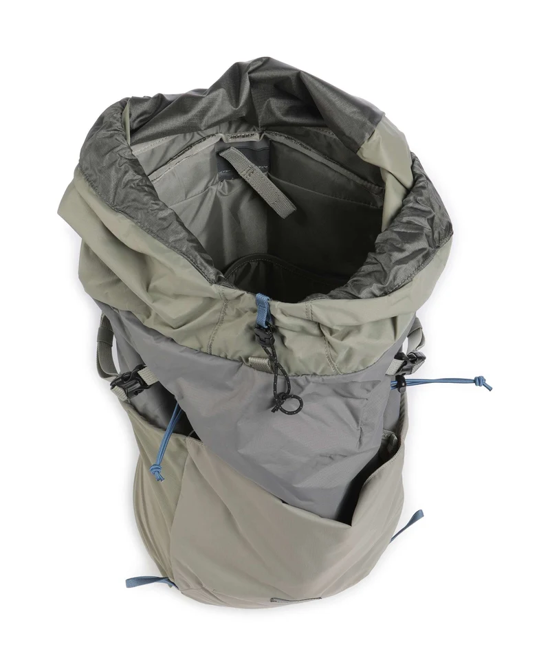 Patagonia Terravia 28 L Wanderrucksack river rock green