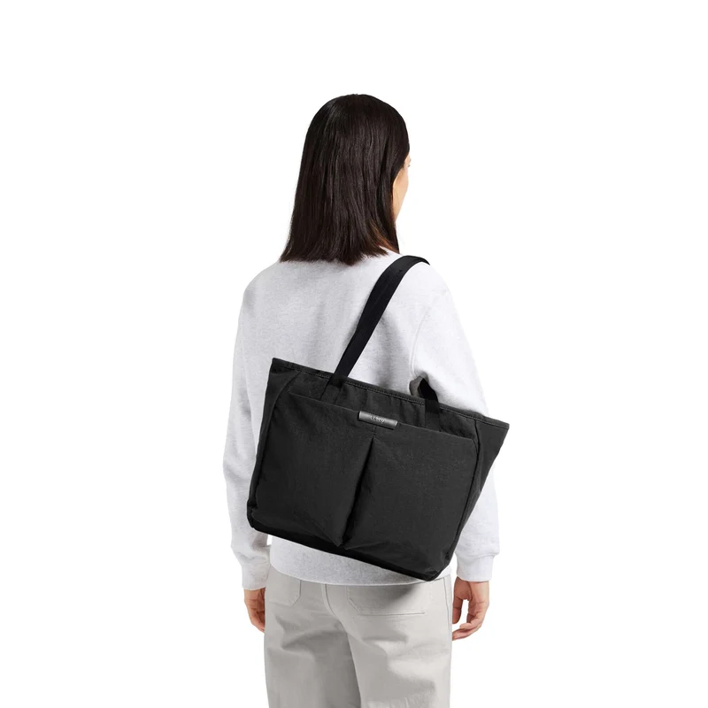 Bellroy Tokyo 12 Wonder Shopper raven