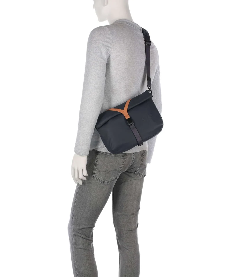 Aunts & Uncles Japan Takahashi Kuriertasche outer space
